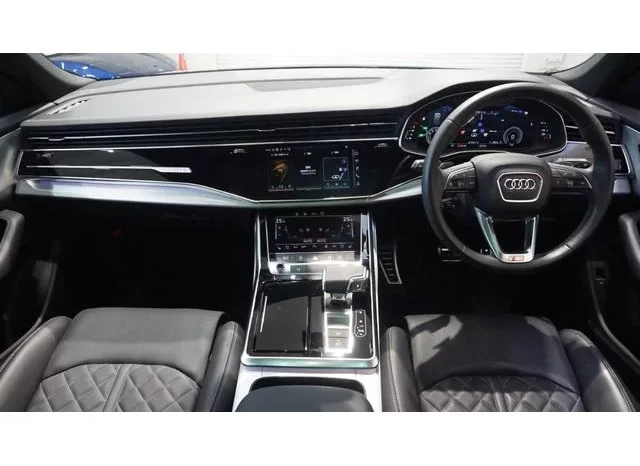 2021 AUDI Q8 TFSI QUATTRO S LINE For Sale In Kenya full