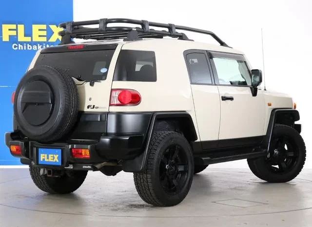 2018 TOYOTA FJ CRUISER FINAL EDITION FOR SALE IN NAIROBI KENYA full