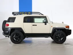 2018 TOYOTA FJ CRUISER FINAL EDITION FOR SALE IN NAIROBI KENYA full