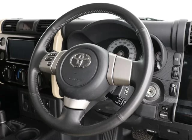 2018 TOYOTA FJ CRUISER FINAL EDITION FOR SALE IN NAIROBI KENYA full