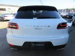 2018 PORSCHE MACAN For Sale In Kenya full
