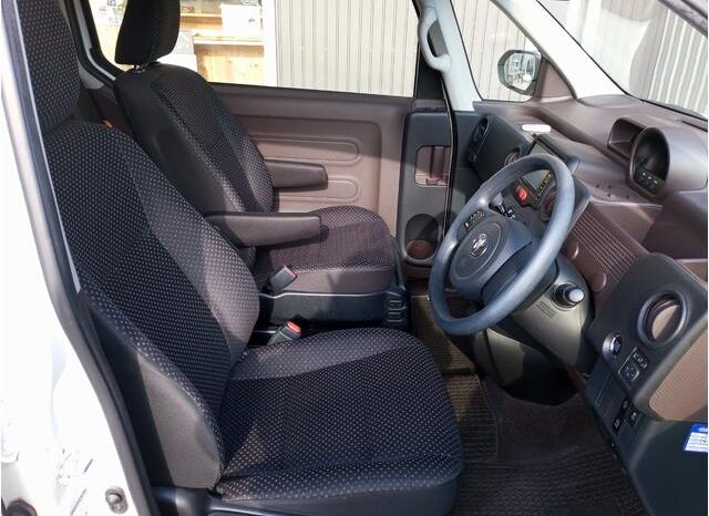 2019 TOYOTA PORTE F FOR SALE IN KENYA full