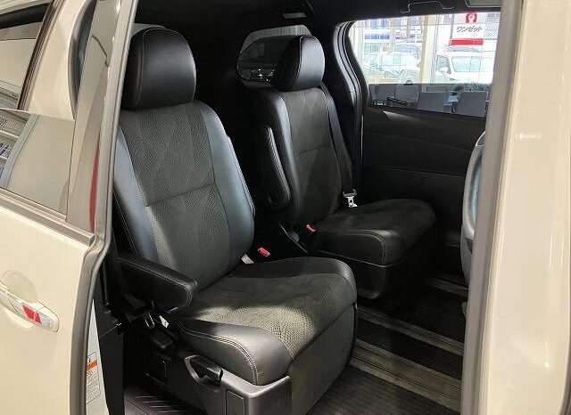 2019 TOYOTA ESTIMA FOR SALE IN KENYA full