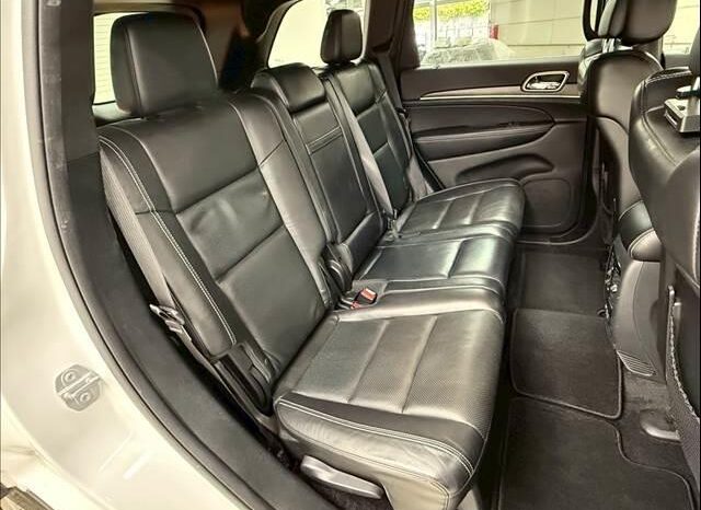2018 Jeep GRAND CHEROKEE For Sale in Kenya full