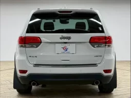 2018 Jeep GRAND CHEROKEE For Sale in Kenya full