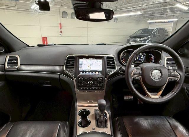 2018 Jeep GRAND CHEROKEE For Sale in Kenya full