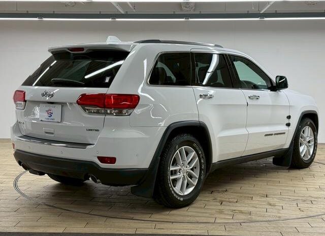 2018 Jeep GRAND CHEROKEE For Sale in Kenya full