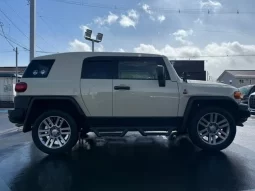 TOYOTA FJ CRUISER FINAL EDITION FOR SALE IN KENYA full