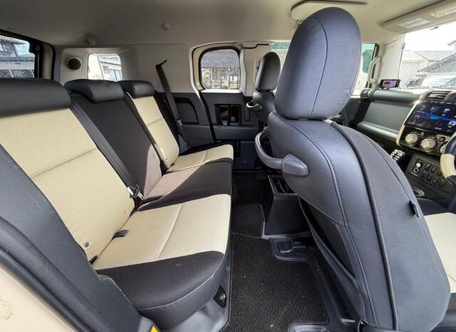 TOYOTA FJ CRUISER FINAL EDITION FOR SALE IN KENYA full