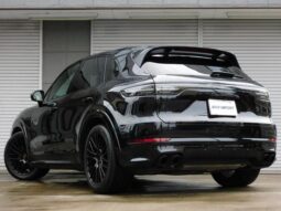 2020 Porsche Cayenne For Sale in Kenya full