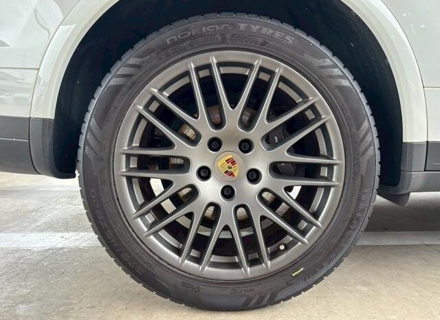 2018 Porsche Cayenne For Sale in Kenya full