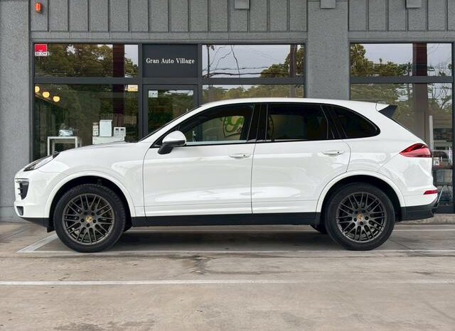 2018 Porsche Cayenne For Sale in Kenya full