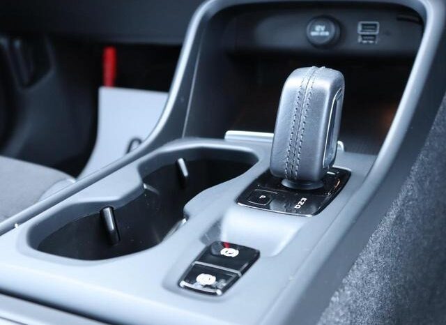 2020 Volvo XC40 For Sale in Kenya full