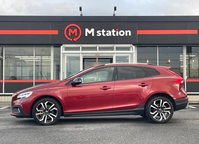 2018 Volvo V40 For Sale in Kenya full