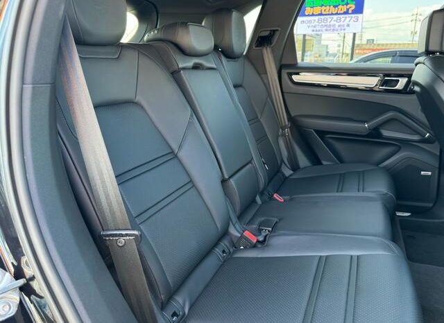 2019 Porsche Cayenne For Sale in Kenya full