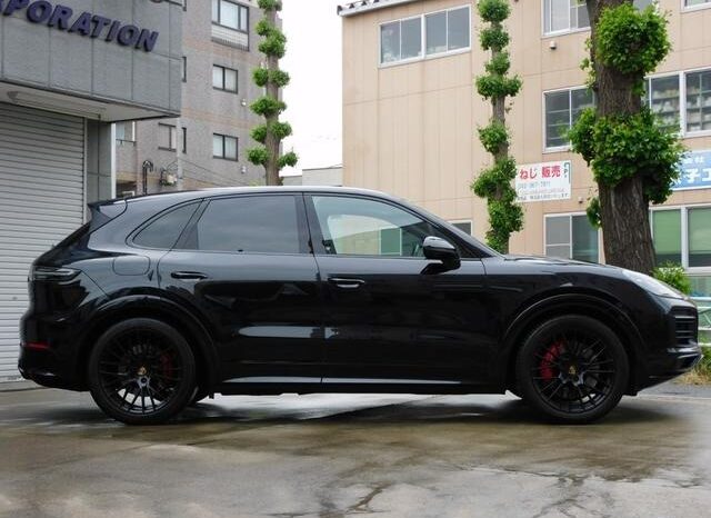 2020 Porsche Cayenne For Sale in Kenya full