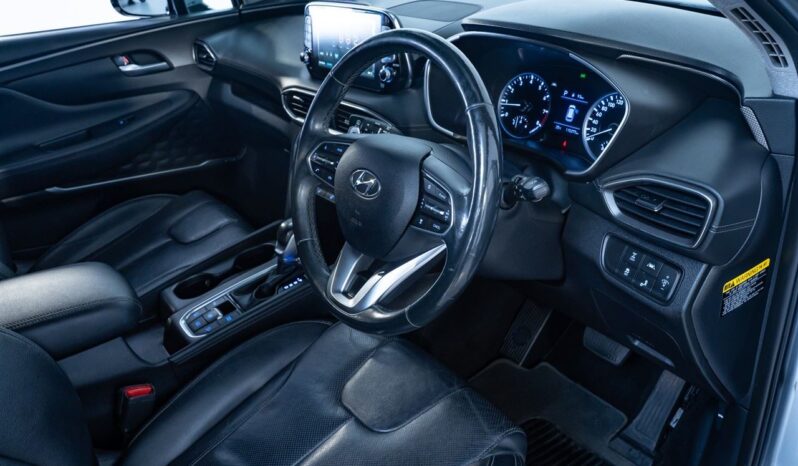 2019 Hyundai Santa Fe For Sale in Kenya full