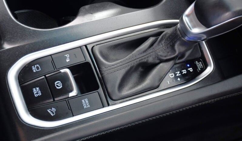 2019 Hyundai Santa Fe For Sale in Kenya full