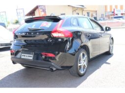 2018 Volvo V40 For Sale in Kenya full