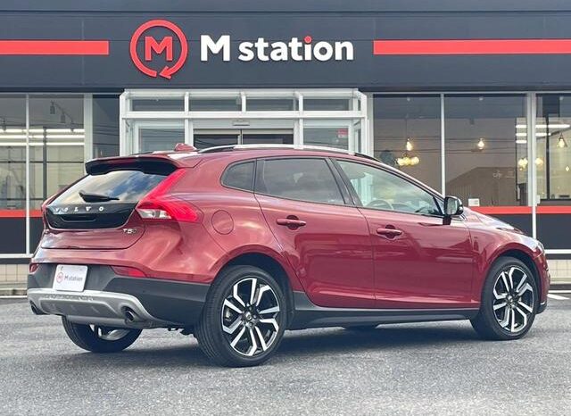 2018 Volvo V40 For Sale in Kenya full