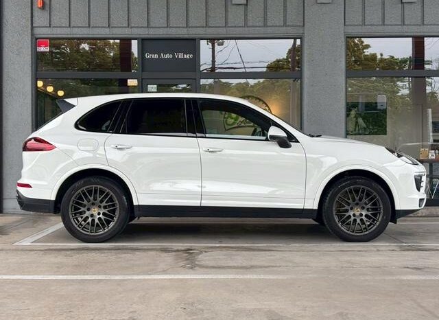 2018 Porsche Cayenne For Sale in Kenya full