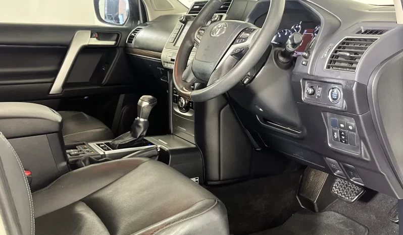Toyota Prado VX-L 3.0d Auto 2018 For Sale/Price In Kenya full
