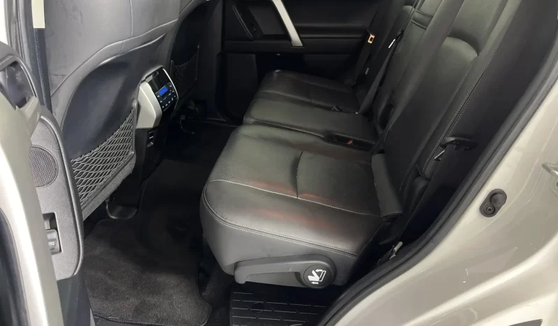 2018 Toyota Prado VX-L 3.0d For Sale In Kenya full