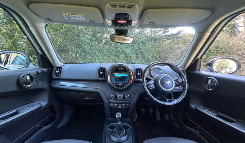 2018 MINI Countryman 1.5 GPF Cooper Euro 6 For Sale in Kenya full