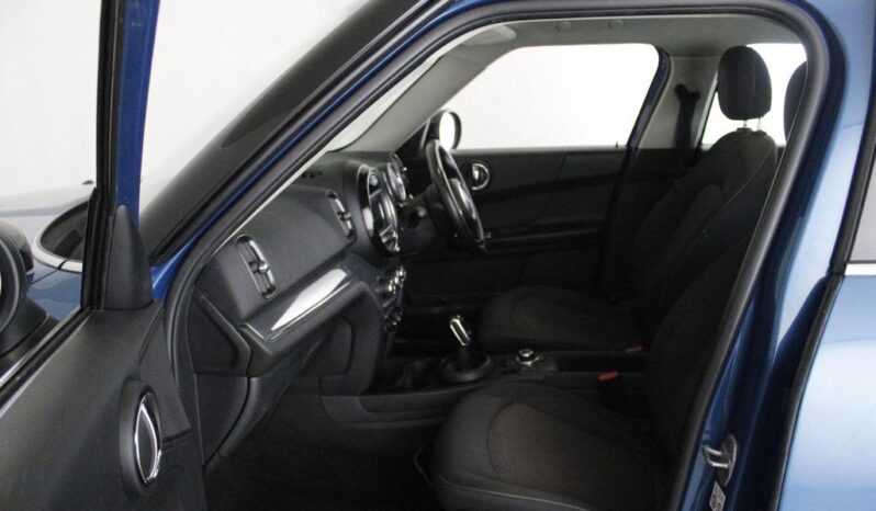 2020 MINI Countryman 1.5 Cooper Classic Steptronic For Sale in Kenya full