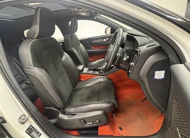 2020 Volvo XC40 For Sale in Kenya full