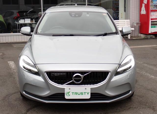 2018 Volvo V40 For Sale in Kenya full