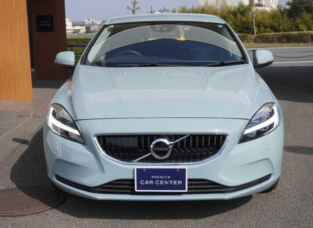 2019 Volvo V40 For Sale in Kenya full