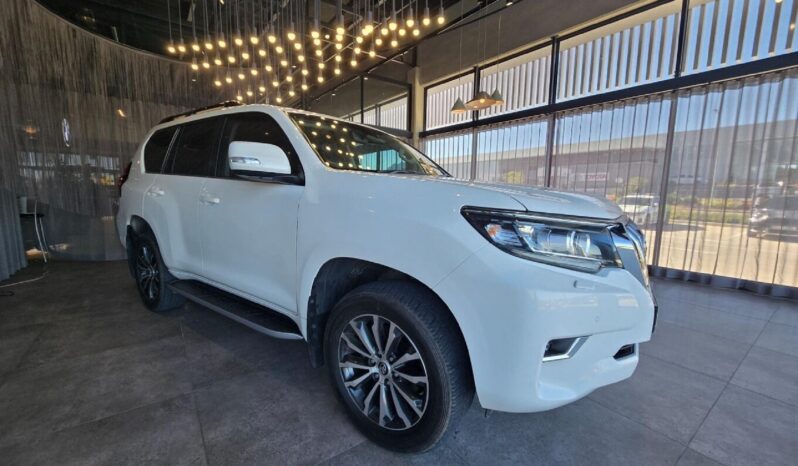 Toyota Land Cruiser Prado VX  2018 For Sale in Kenya full