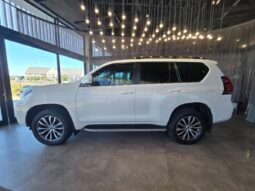 Toyota Land Cruiser Prado VX  2018 For Sale in Kenya full