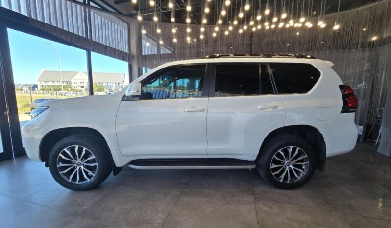 Toyota Land Cruiser Prado VX  2018 For Sale in Kenya full