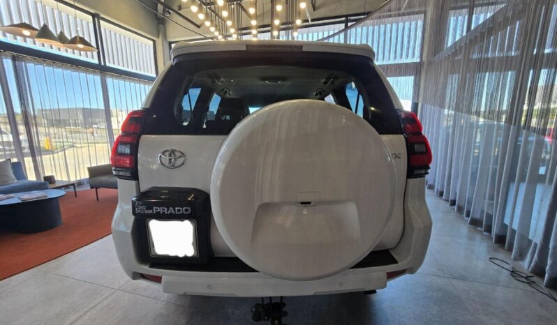 Toyota Land Cruiser Prado VX  2018 For Sale in Kenya full