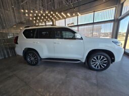 Toyota Land Cruiser Prado VX  2018 For Sale in Kenya full