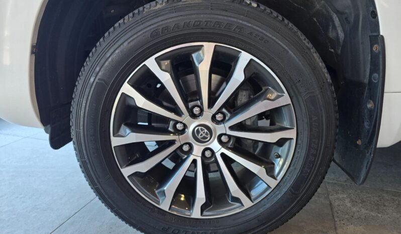 Toyota Land Cruiser Prado VX  2018 For Sale in Kenya full