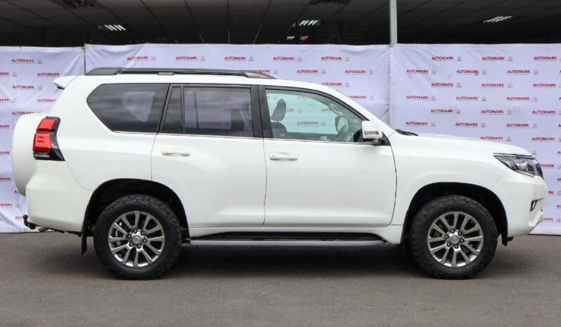2019 Toyota Land Cruiser Prado 3.0 D VX-L For Sale in Kenya full