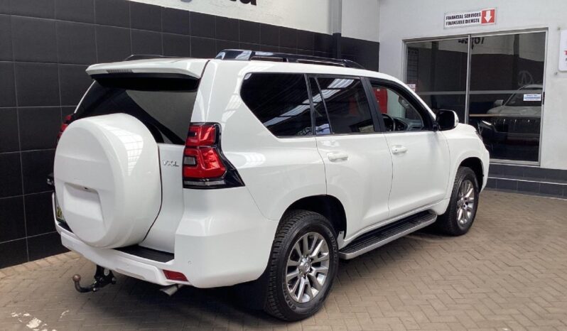 2020 Toyota Land Cruiser Prado 3.0 D VX-L Price/For Sale in Kenya full