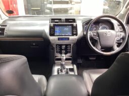 2020 Toyota Land Cruiser Prado 3.0 D VX-L Price/For Sale in Kenya full