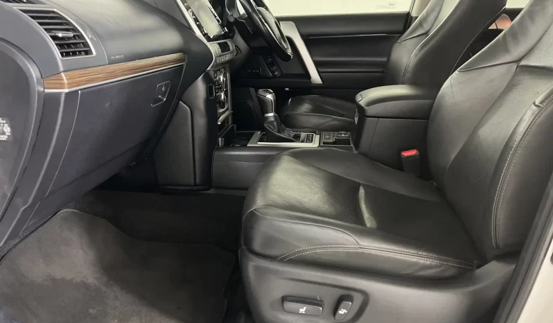 2020 Toyota Prado Vx-L 2.8gd Auto For Sale in Nairobi full