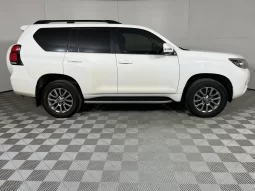 2020 Toyota Prado Vx-L 2.8gd Auto For Sale in Nairobi full