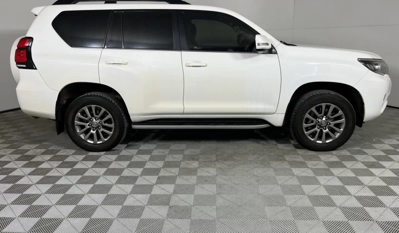 2020 Toyota Prado Vx-L 2.8gd Auto For Sale in Nairobi full