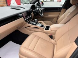 2018 Porsche Cayenne For Sale in Kenya full