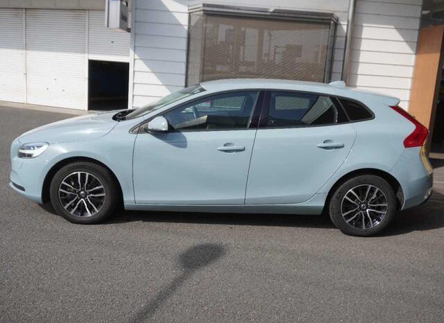 2019 Volvo V40 For Sale in Kenya full