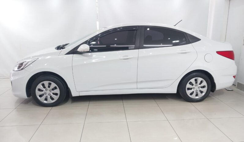 Used 2019 Hyundai Accent 1.6 GL For Sale In Kenya full