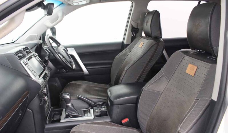 2019 Toyota Land Cruiser Prado 4.0 VX-L For Sale In Nairobi Kenya full