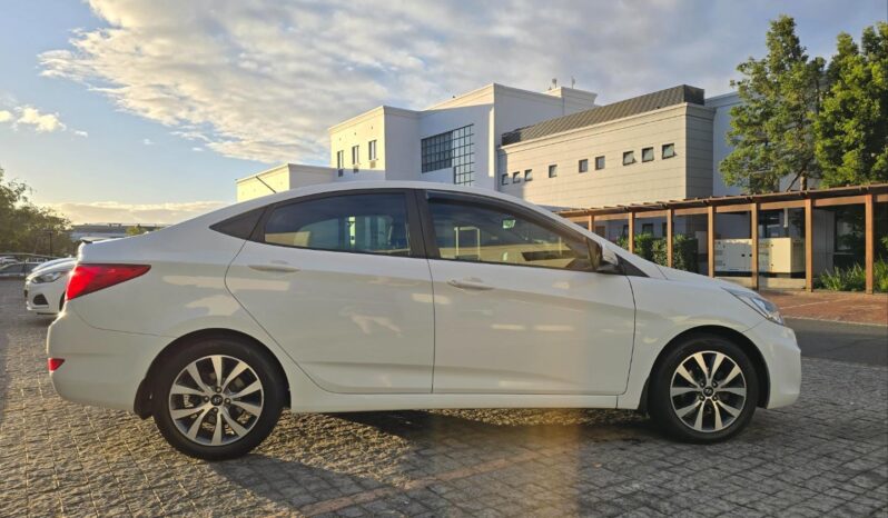 2018 Hyundai Accent Sedan 1.6 Fluid Auto For Sale In Kenya full