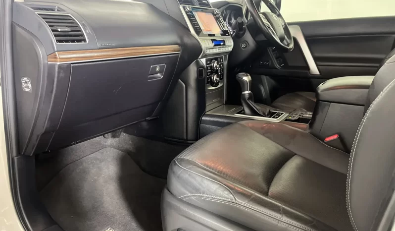 2019 Toyota Prado Vx-L 3.0d Auto For Sale In Kenya full